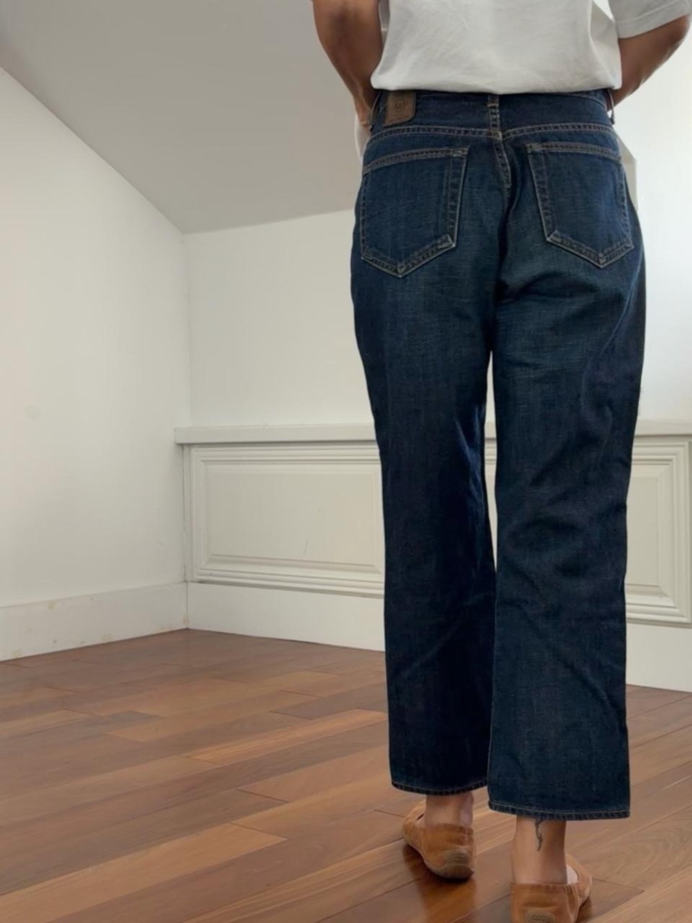 Vintage late 90's Dark Wash Straight Leg blue denim jeans by Red Engine Size- 28
